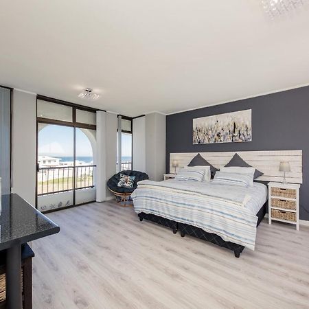 Big Blue Accommodation Блуберґстранд Екстер'єр фото